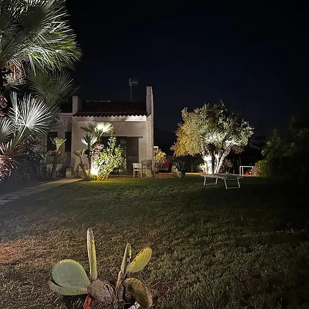 Ciclamino By The Sea In Cefalu لاسكاري