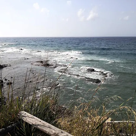 Villa Ciclamino By The Sea In Cefalu *